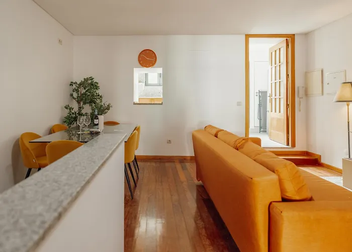 Modern Terrace 2bd By Vacationy