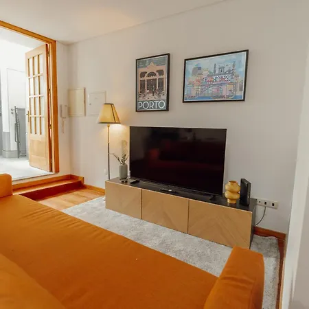 Modern Terrace 2bd By Vacationy * 波尔图