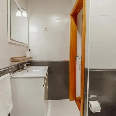 Modern Terrace 2bd By Vacationy